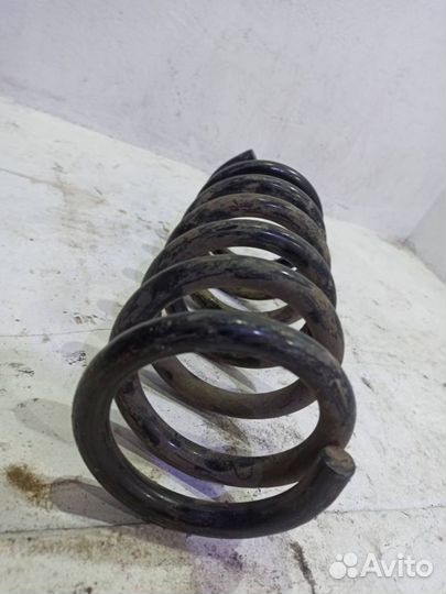 Пружина задняя Инфинити