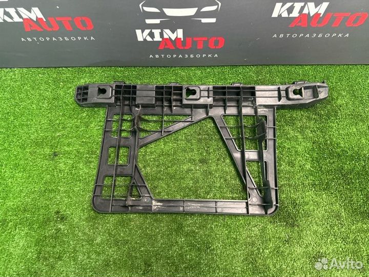 Кронштейн заднего бампера левый Hyundai I30 Sw 1.6