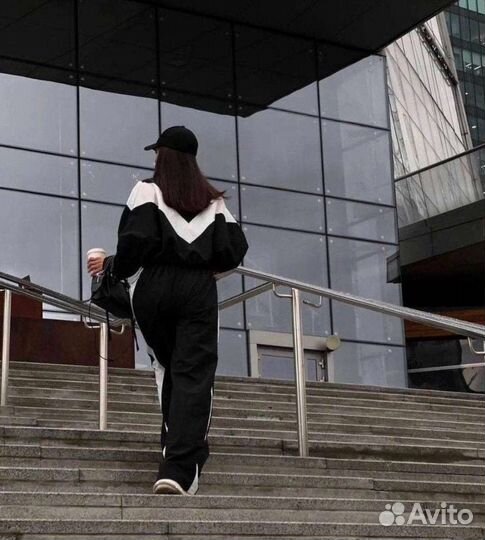 Костюм спортивный