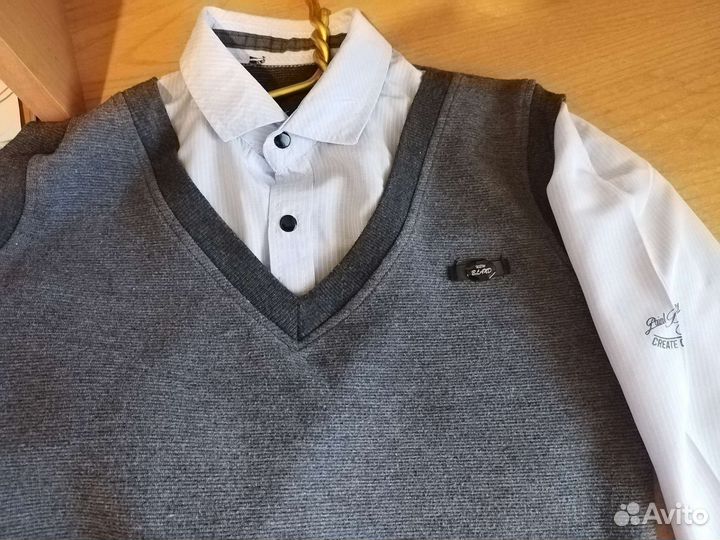 Продам рубашку для мальчика