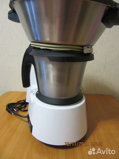 Кухонная машина 