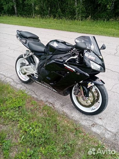 Honda CBR fireblade 1000rr 2007г.в