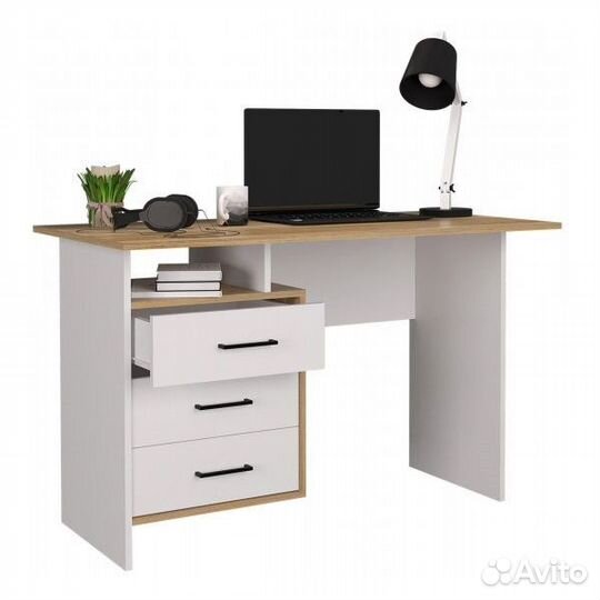 Письменный стол 