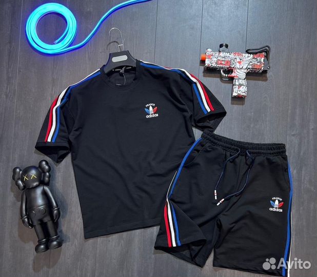 Летние костюмы Adidas / Доставка по РФ
