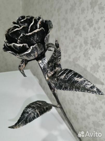 Кованая роза