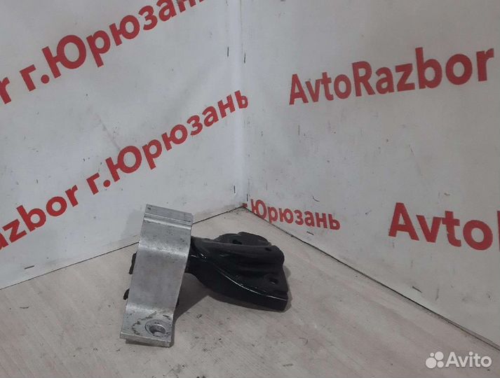Опора двигателя Renault Logan