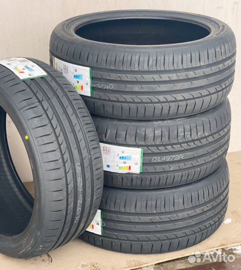 Westlake Zuper Eco Z-107 225/45 R19 96W