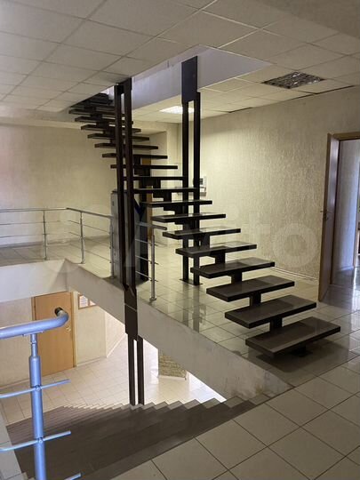 Продаётся административное здание, 1085 м²