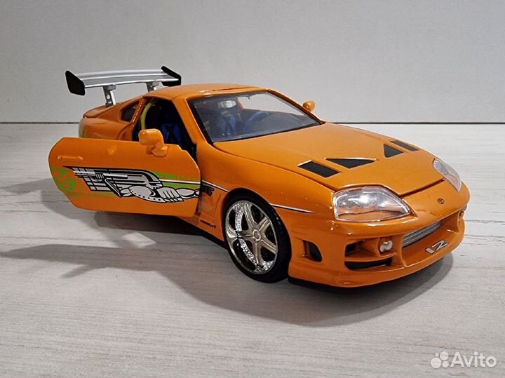 Форсаж Toyota Supra литая модель 1:24