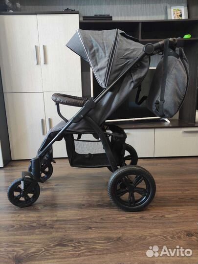 Прогулочная коляска Bubago model cross