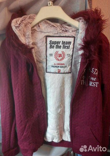 Теплая куртка новая