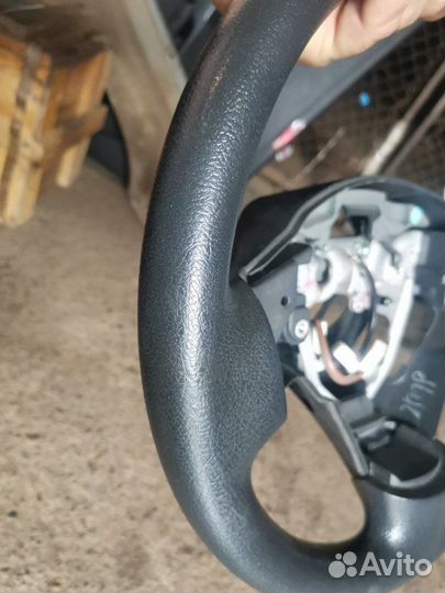 Руль Toyota Corolla 150 1ZR-FE 2008