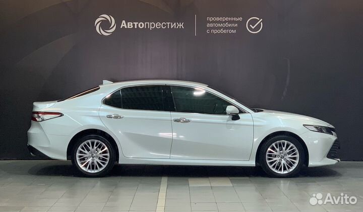 Toyota Camry 2.5 AT, 2019, 135 000 км