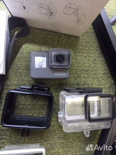 Камера GoPro Hero 5 black + много аксессуаров