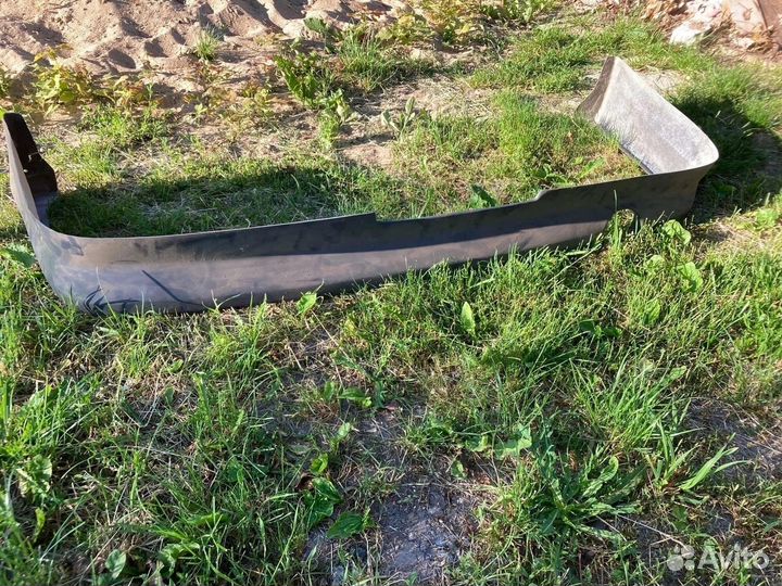 Задняя юбка Toyota carina ED st 205