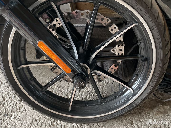 Harley Davidson Breakout