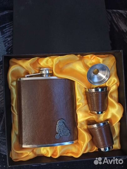 Подарочные наборы фляга и рюмки