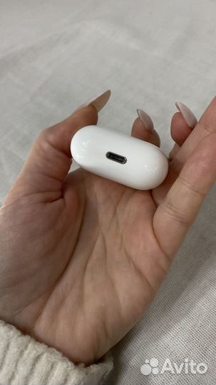 Беспроводные наушники apple airpods 1