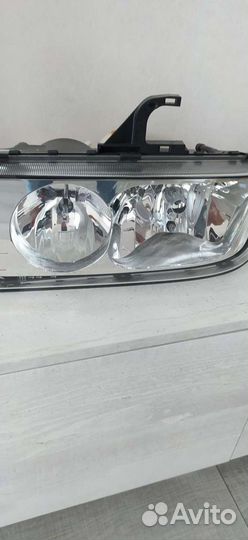 Фара оригинал atego