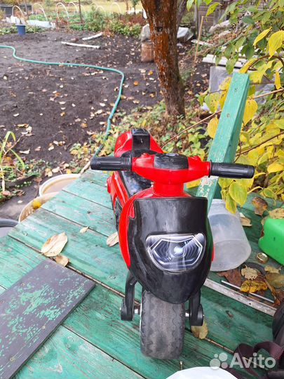 Велосипед Каталка трехколесный и беговел