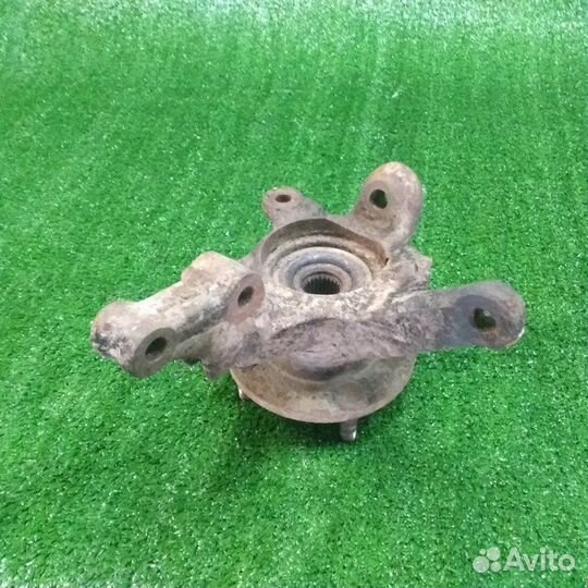 Кулак поворотный передний левый Nissan Almera N16