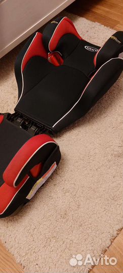 Детское автокреслоот 3х-10лет Graco