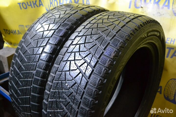 Bridgestone Blizzak DM-Z3 215/60 R17