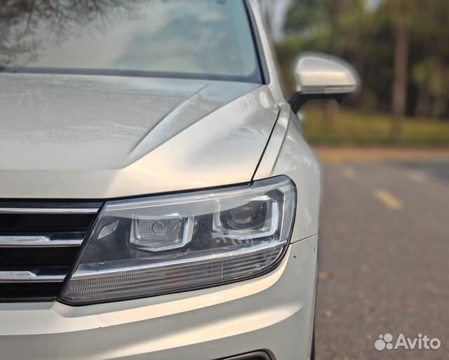 Volkswagen Tiguan L 2.0 AMT, 2021, 50 000 км