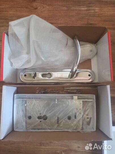 Замок врезной для металлических дверей