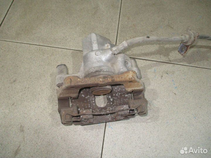 Суппорт задний левый Ford Focus 3