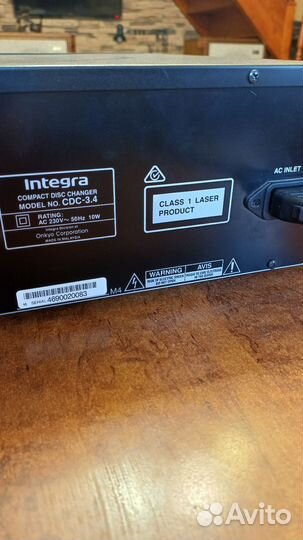 CD changer Integra CDC-3.4 на 6 дисков