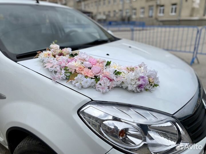 Свадебные украшения на машину