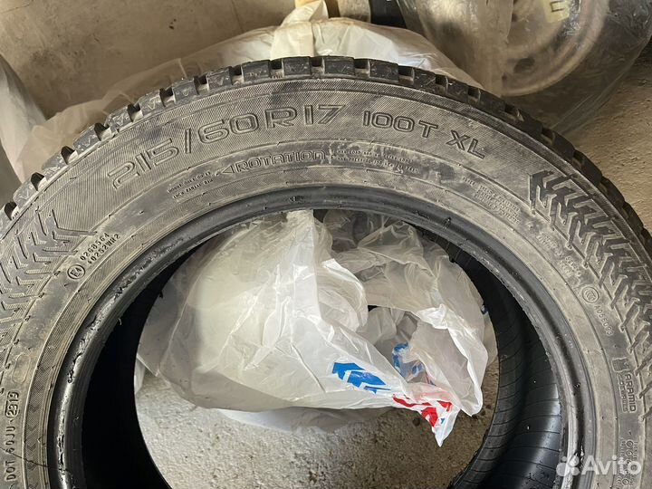 Nokian Tyres Hakkapeliitta 8 SUV 215/60 R17 100