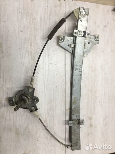 Стеклоподъемник задний правый Chevrolet Lacetti