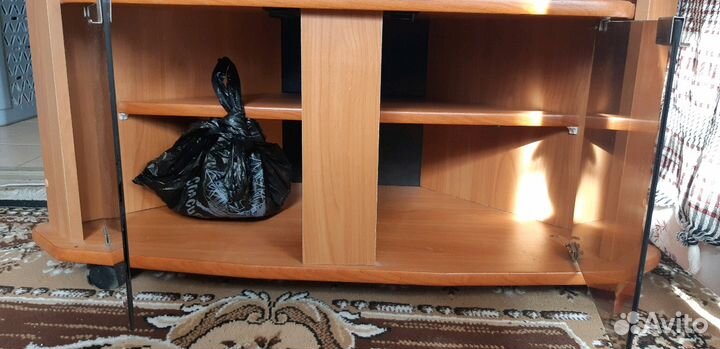 Тумба под телевизор