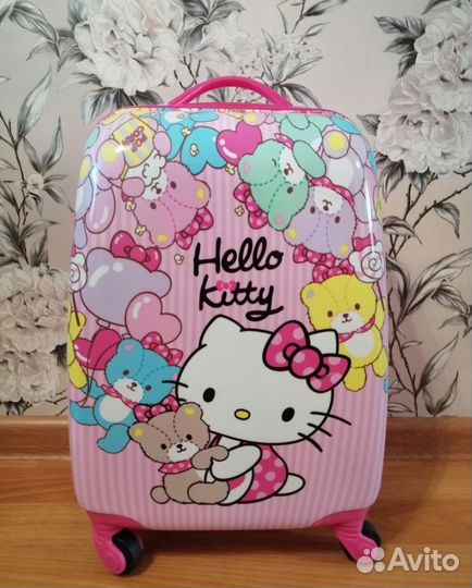 Чемодан Hello Kitty