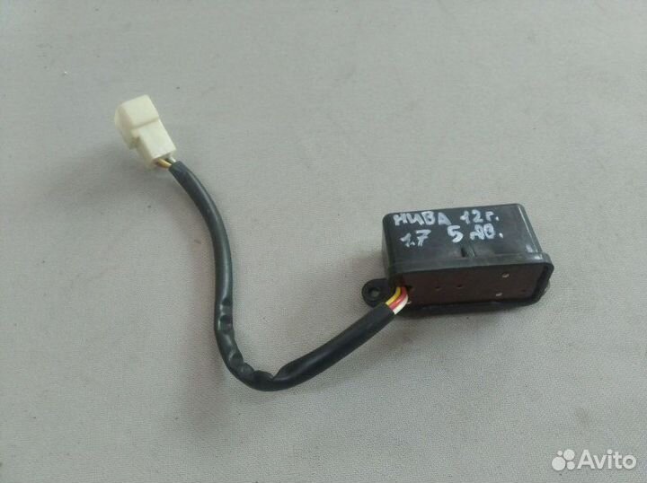 Реле указателя поворота LADA 2131 5 дверей 1.7
