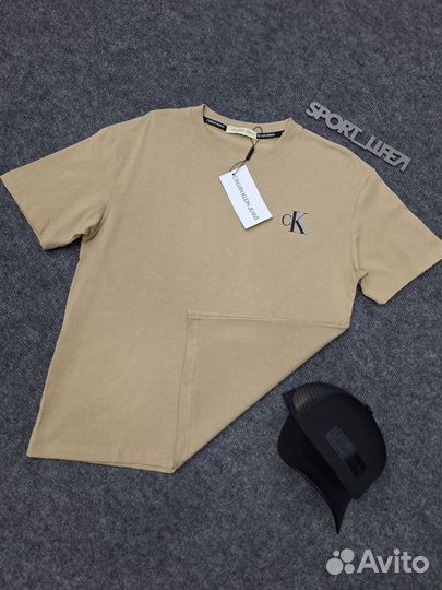 Футболки Calvin Klein