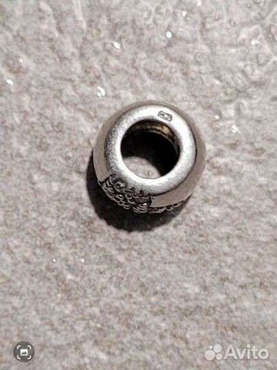 Украшение шарм