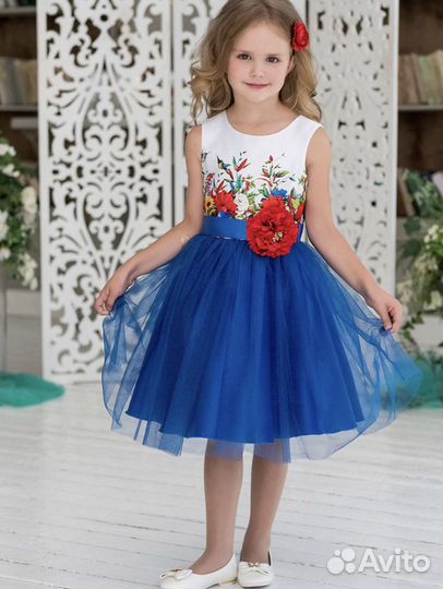 Красивое платье для девочки 122