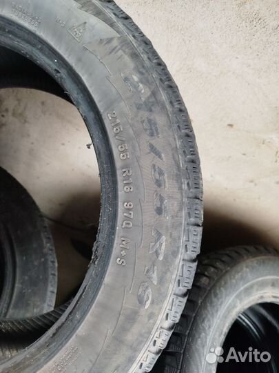 Pirelli Carrier Winter 215/55 R16