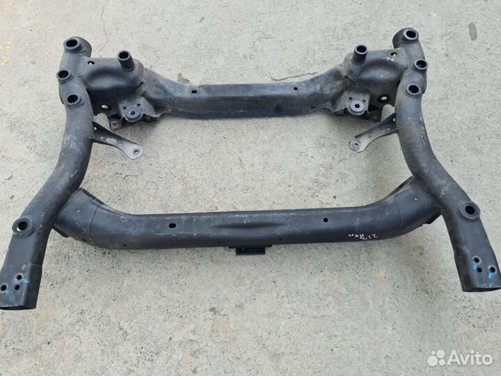 Передний подрамник Mercedes W205/W213