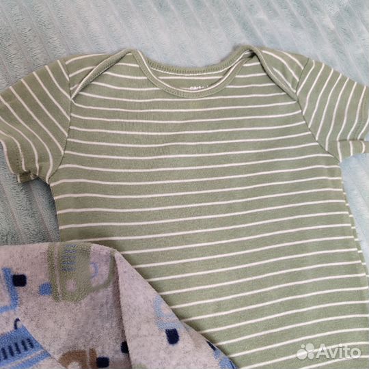 Carters костюм + боди для мальчика 12 мес