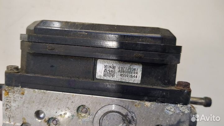 Блок абс, насос Nissan Rogue, 2010