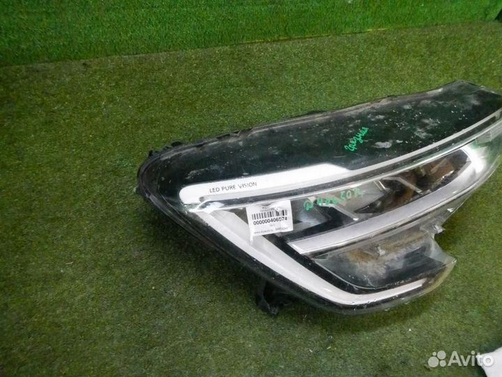 Фара правая Renault Arkana (2019-н.в.) LED