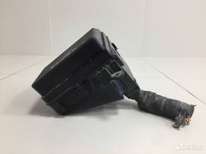 Блок предохранителей Mitsubishi Outlander XL CW 20