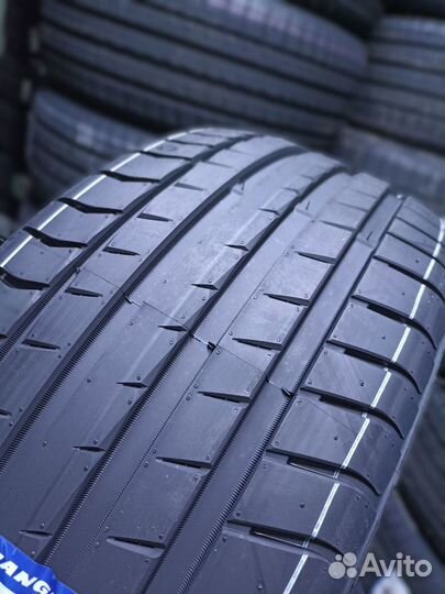 Triangle EffeXSport TH202 215/55 R17 98Y