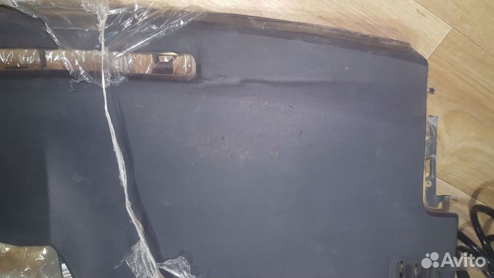 Торпеда накладка на Toyota Corolla 150 с дефектами