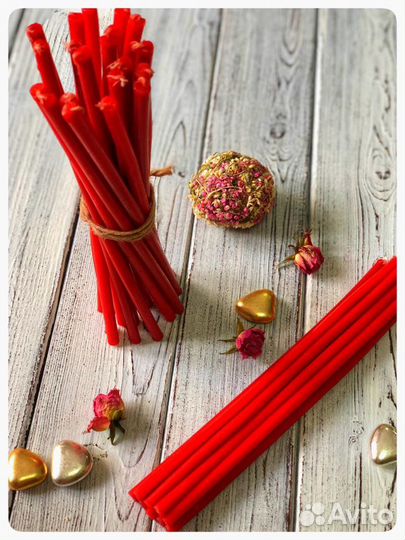 Красные восковые свечи