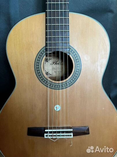 Гитара шестиструнная